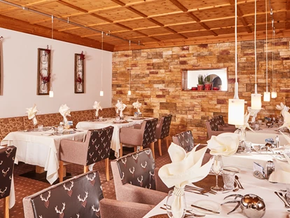 Hundehotel - Ladis - Speisen sie in einem unserer urigen Speisesäle - Hundehotel Riederhof