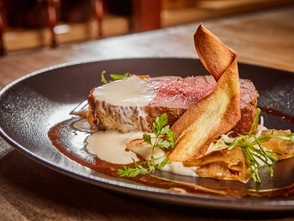 Hundehotel - Ladis - Gastronomie auf hohem Niveau - Das Küchenteam unseres Restaurants "Die 5. Jahreszeit" wurde bereits mehrmals ausgezeichnet und verwöhnt sie bei Ihrem Urlaub im Hotel Riederhof - Hundehotel Riederhof