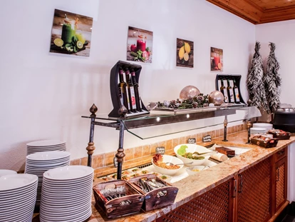 Hundehotel - Ladis - Unser Nachmittagsbuffet im Rahmen unserer 3/4 Verwöhnpension - Hundehotel Riederhof