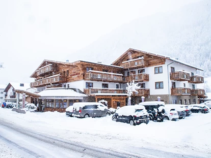Hundehotel - Ladis - Genießen Sie den Tiroler Winter bei uns im Hotel Riederhof - Hundehotel Riederhof