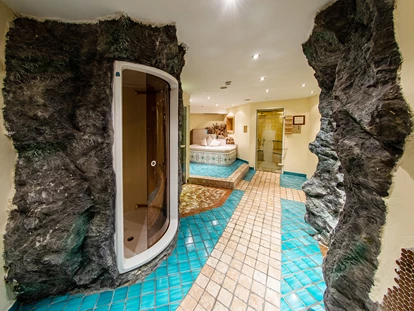 Hundehotel - Ladis - 3 Saunen, Dampfbad, Infrarotkabine, Solarium, 30^C warmer Außenpool, Gartenspa, Massageangebot - Lassen Sie es sich gutgehen bei uns! - Hundehotel Riederhof