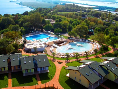 Hundehotel - Trink-/Fressnapf: an der Rezeption - Ferrara - Feriendorf mit Poollandschaft - Feriendorf Spiaggia Romea