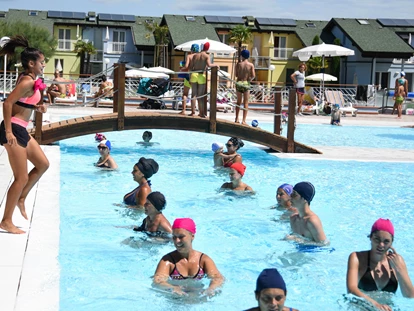Hundehotel - Trink-/Fressnapf: an der Rezeption - Ferrara - Feriendorf Spiaggia Romea