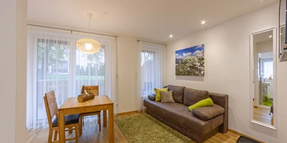 Hundehotel - Feldthurns - Wohnraum - Apartment Hubertus 1 - Apartments Hubertus bei Meran - ganzjährig geöffnet