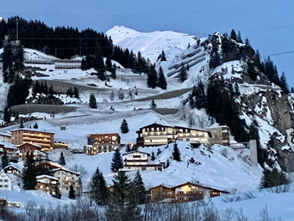 Hundehotel - Doggies: 3 Doggies - **** Hotel Hubertushof mit Zugangsbrücke und Lift zur Skipiste Albona - **** Hotel Hubertushof