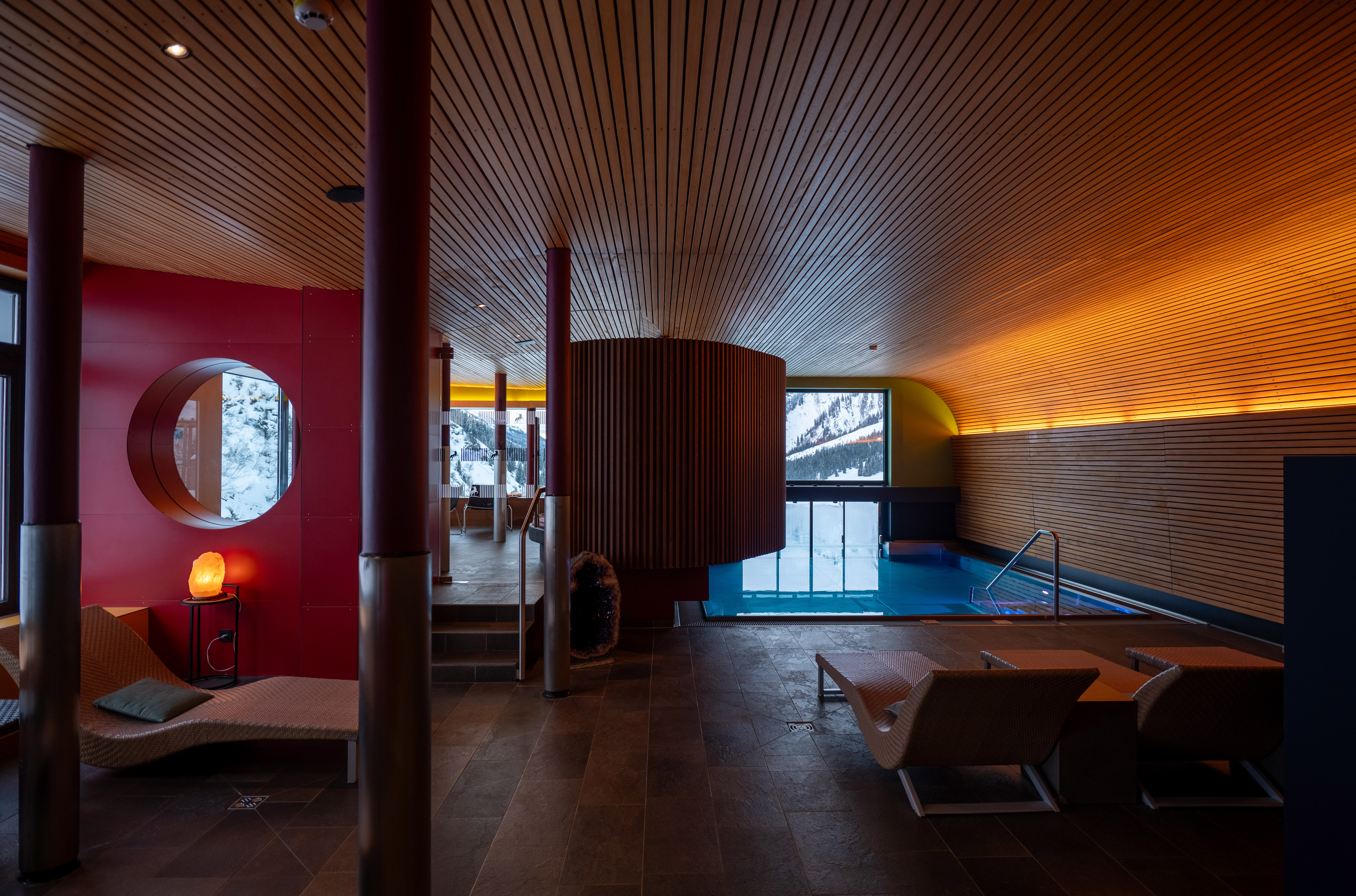 Urlaub-mit-Hund: Poolbereich - **** Hotel Hubertushof 