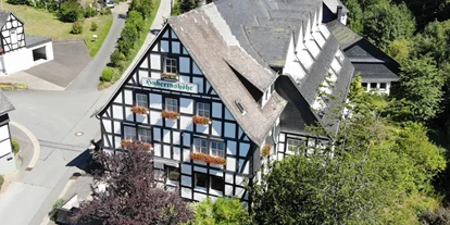 Hundehotel - Ladestation Elektroauto - Sauerland - Ausssenansicht - Hotel Hubertushöhe