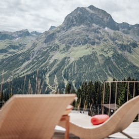 Urlaub-mit-Hund: Panorama Sonnenterrasse - Boutique Hotel Goldener Berg