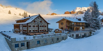 Hundehotel - Ofterschwang - Alter Goldener Berg im Winter - Hotel Goldener Berg - Mountain Selfcare Resort
