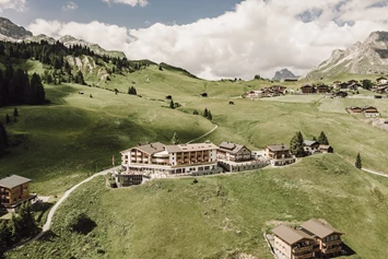 Urlaub-mit-Hund: Hotel Goldener Berg - Your Mountain Selfcare Resort