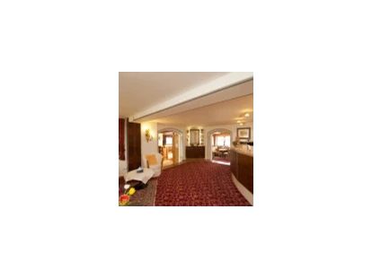 Hundehotel - Ladis - Rezeption - Hotel Bergfrieden Fiss in Tirol