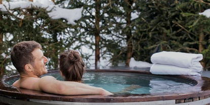 Hundehotel - Tauplitz - Hot Tub im Freien  - Luxuslodge - Zeit zum Leben