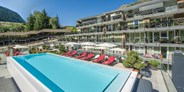 Hundehotel - PLZ 7231 (Schweiz) - Outdoor Pool - Hotel Fliana
