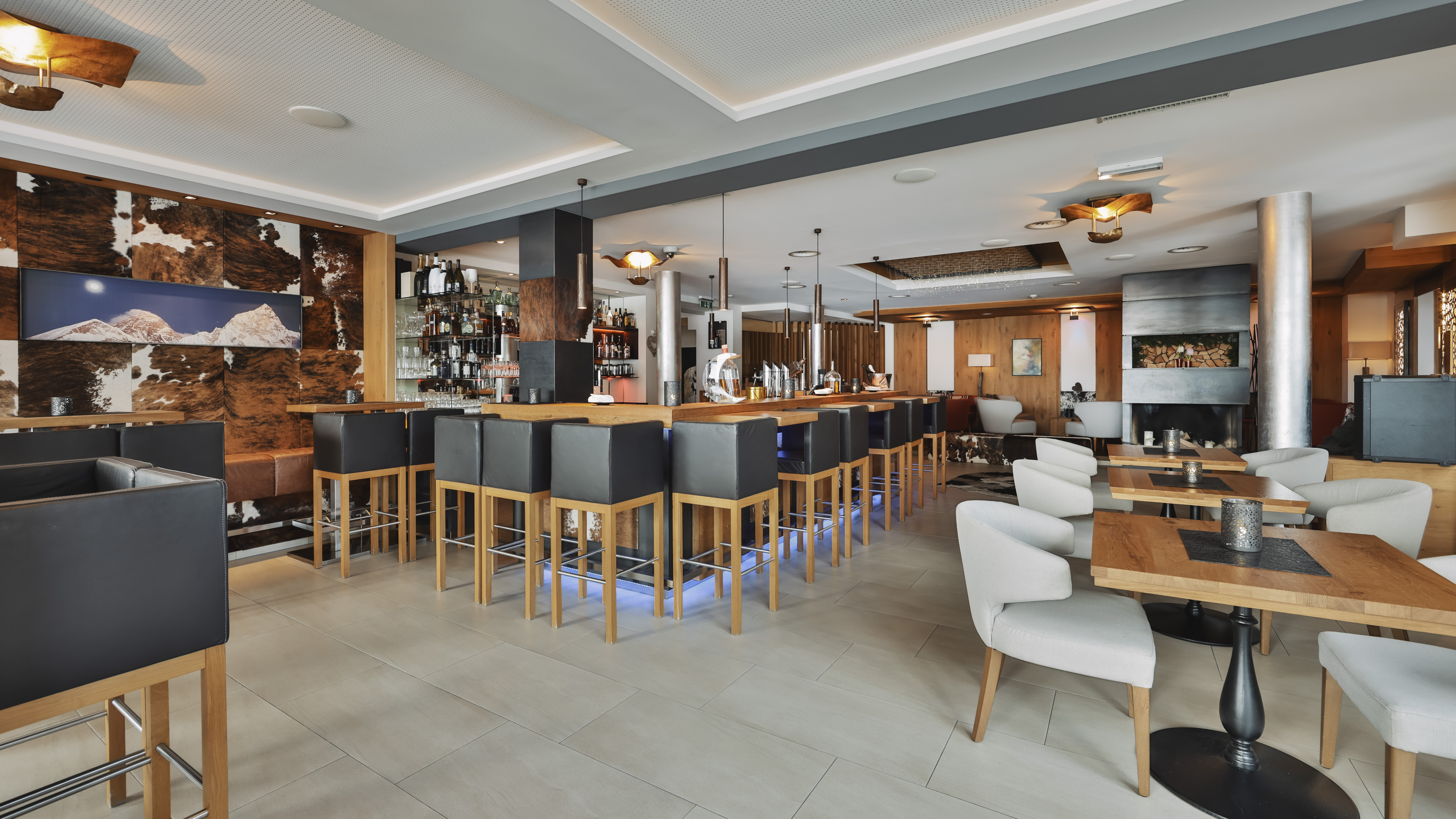 Urlaub-mit-Hund: Hotelbar - Hotel Fliana