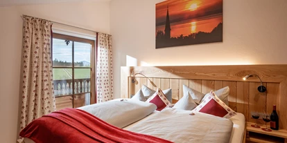 Hundehotel - Pools: Schwimmteich - Fewo Sabine (3.OG): Schlafzimmer - Seimehof