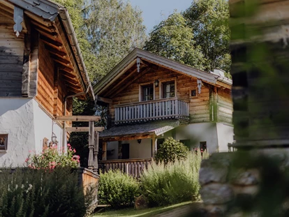 Hundehotel - Pools: Schwimmteich - Chaletdorf Sommer - Naturresort PURADIES