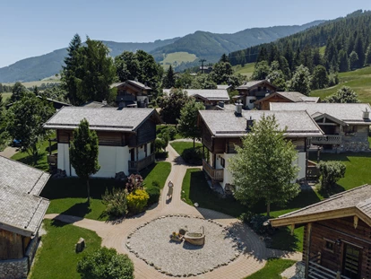 Hundehotel - Pools: Schwimmteich - Chaletdorf Sommer - Naturresort PURADIES
