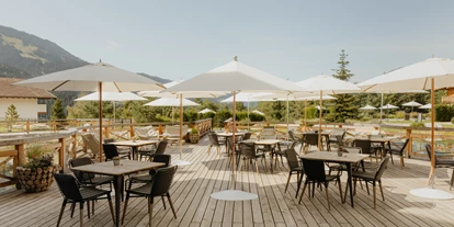Hundehotel - Mariastein (Mariastein) - Sonnenbaden auf der Deli's Seeterrasse - Kaiserlodge