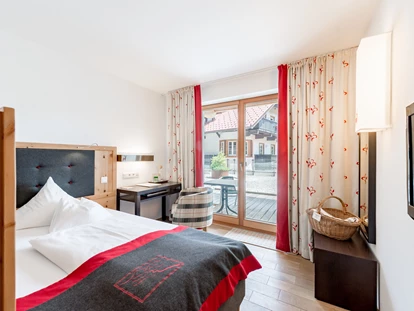 Hundehotel - Ladis - Alleinreisende herzlich willkommen: im Einbettzimmer Sonnenaufgang Grand Lit - Inntalerhof - DAS Panoramahotel