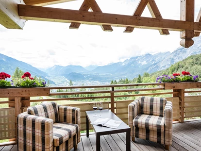 Hundehotel - Ladis - Der Atemberaubende Blick von unseren ZImmern und Suiten Weitsicht, über das Inntal - Inntalerhof - DAS Panoramahotel