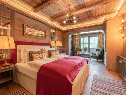 Hundehotel - Pools: Schwimmteich - Alpin Resort Sacher