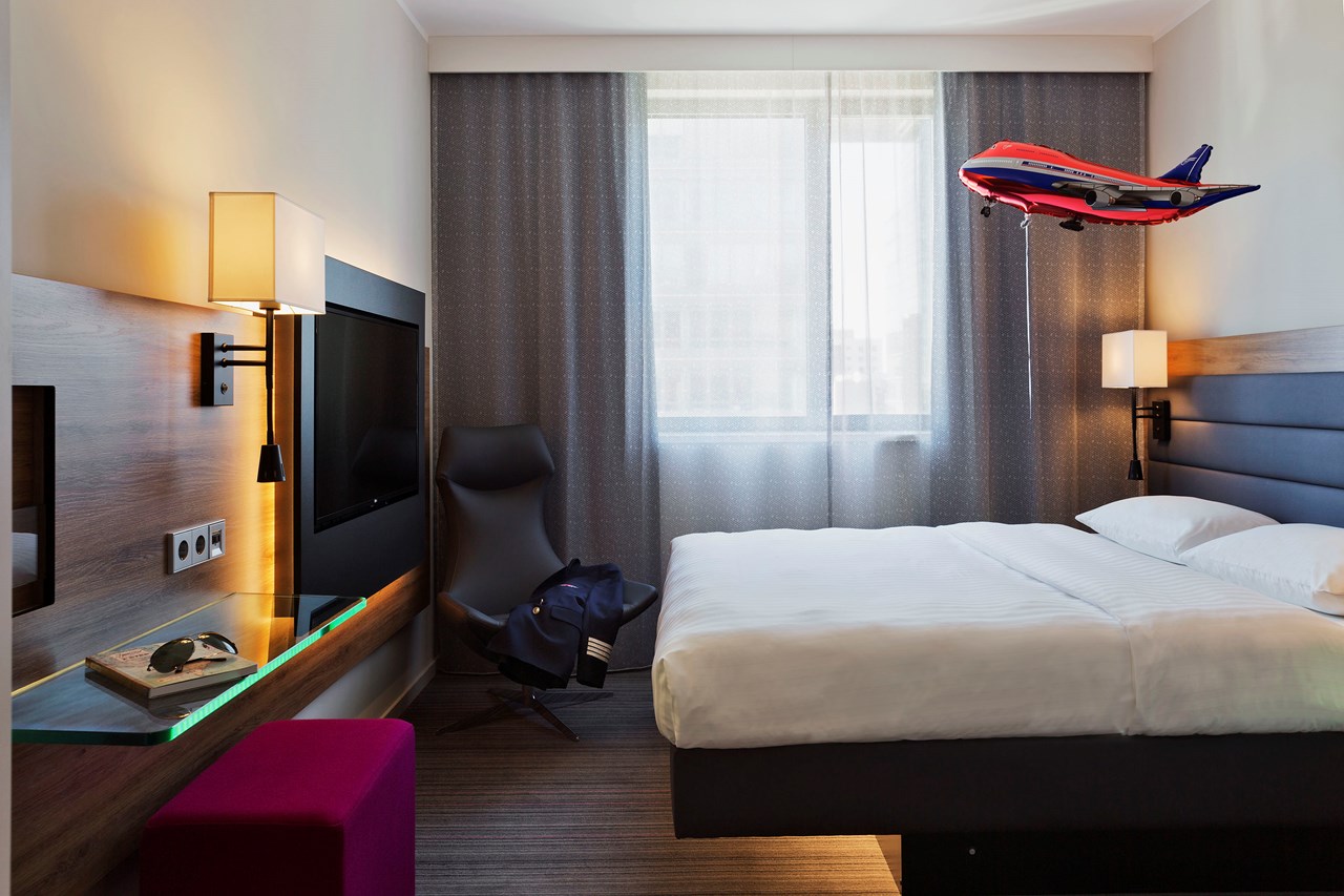 Moxy Vienna Airport Zimmerkategorien MOXY Sleeper Zimmer mit Queensize-Bett