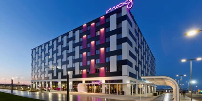 Hundehotel - Unterkunftsart: Hotel - Baden (Baden) - Exterior  - Moxy Vienna Airport
