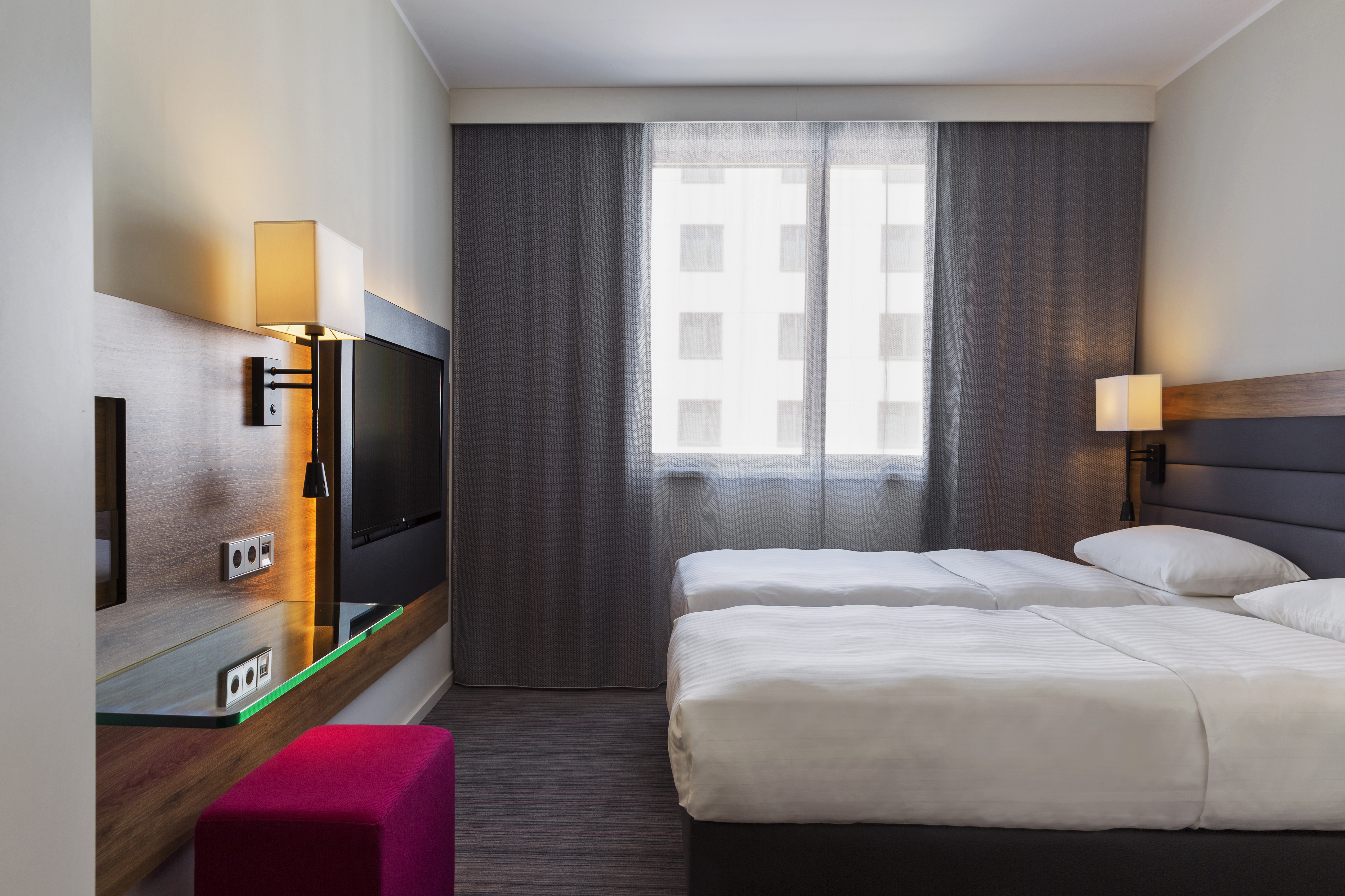 Urlaub-mit-Hund: Moxy Sleeper Twin - Moxy Vienna Airport