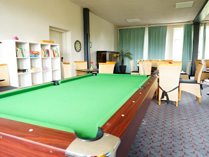 Hundehotel - Verpflegung: Halbpension - Mecklenburg-Vorpommern - Aufenthaltsraum - Familienhotel am Tierpark