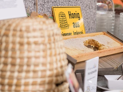 Hundehotel - Verpflegung: Halbpension - Mecklenburg-Vorpommern - Frühstücksbuffet - Familienhotel am Tierpark