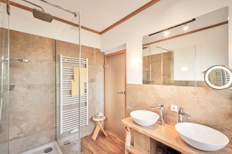 Urlaub-mit-Hund: Bad Beispiel - Landhotel Sportalm - Wohnen | Schlafen