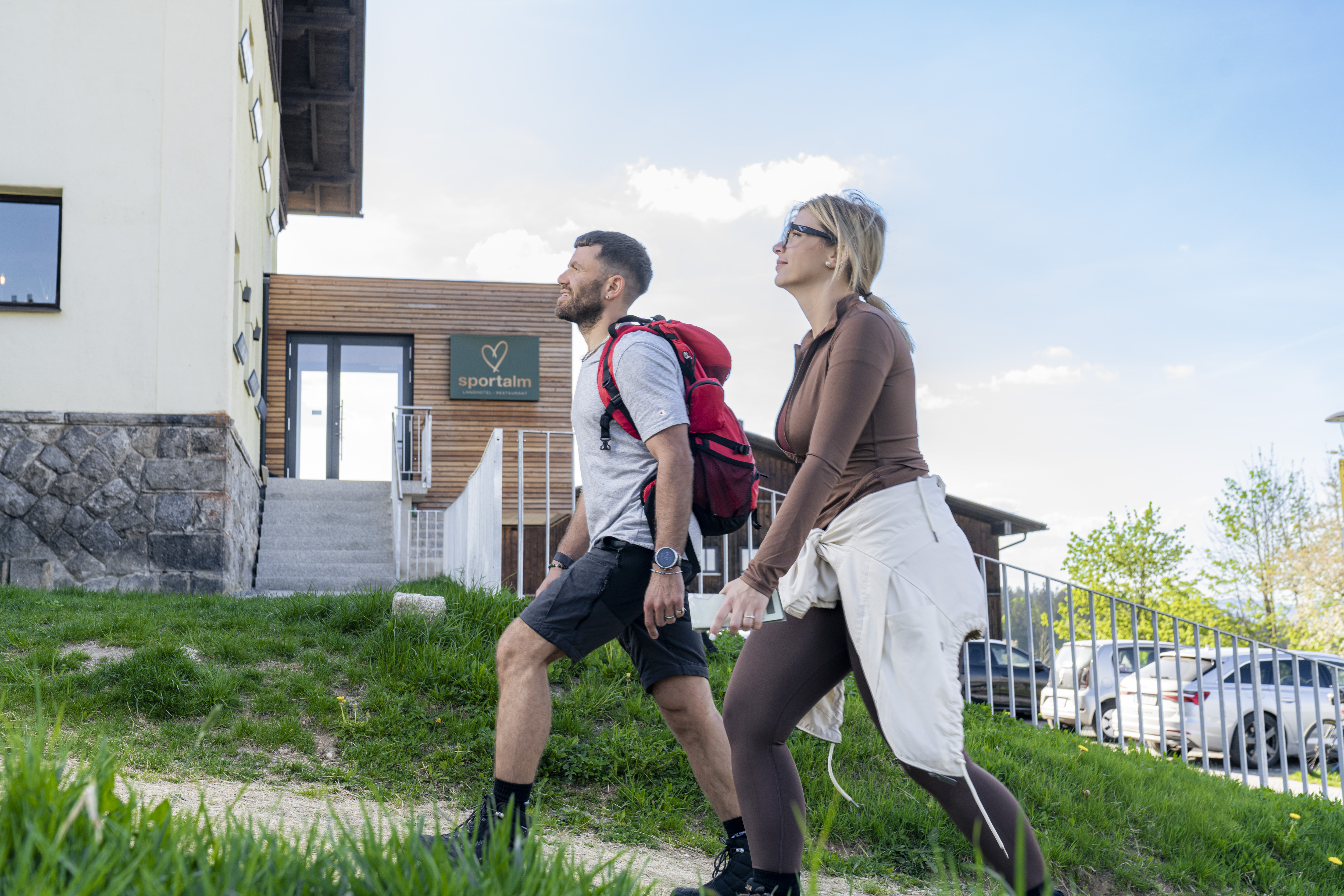 Urlaub-mit-Hund: Wandern  - Landhotel Sportalm