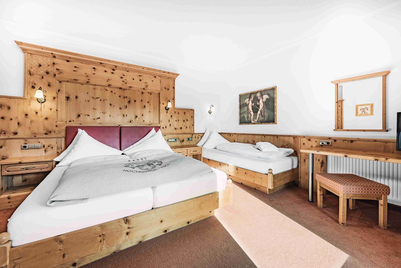 SKI | GOLF | WELLNESS Hotel Riml****S Zimmerkategorien Zirbensuite