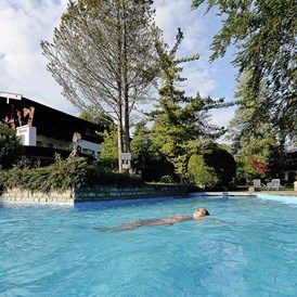 Urlaub-mit-Hund: Außenpool - Stoll´s Hotel Alpina