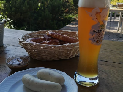 Hundehotel - Mariastein (Mariastein) - Gibt es etwas schöneres als ein Weißwurstfrühstück in den Bergen unter freiem Himmel... - Blickner Alm