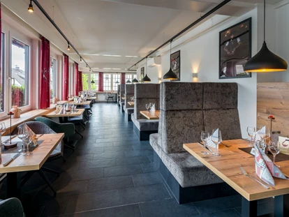 Hundehotel - Verpflegung: Halbpension - Baden-Württemberg - Frühstücksbereich - Hotel-Resort Waldachtal