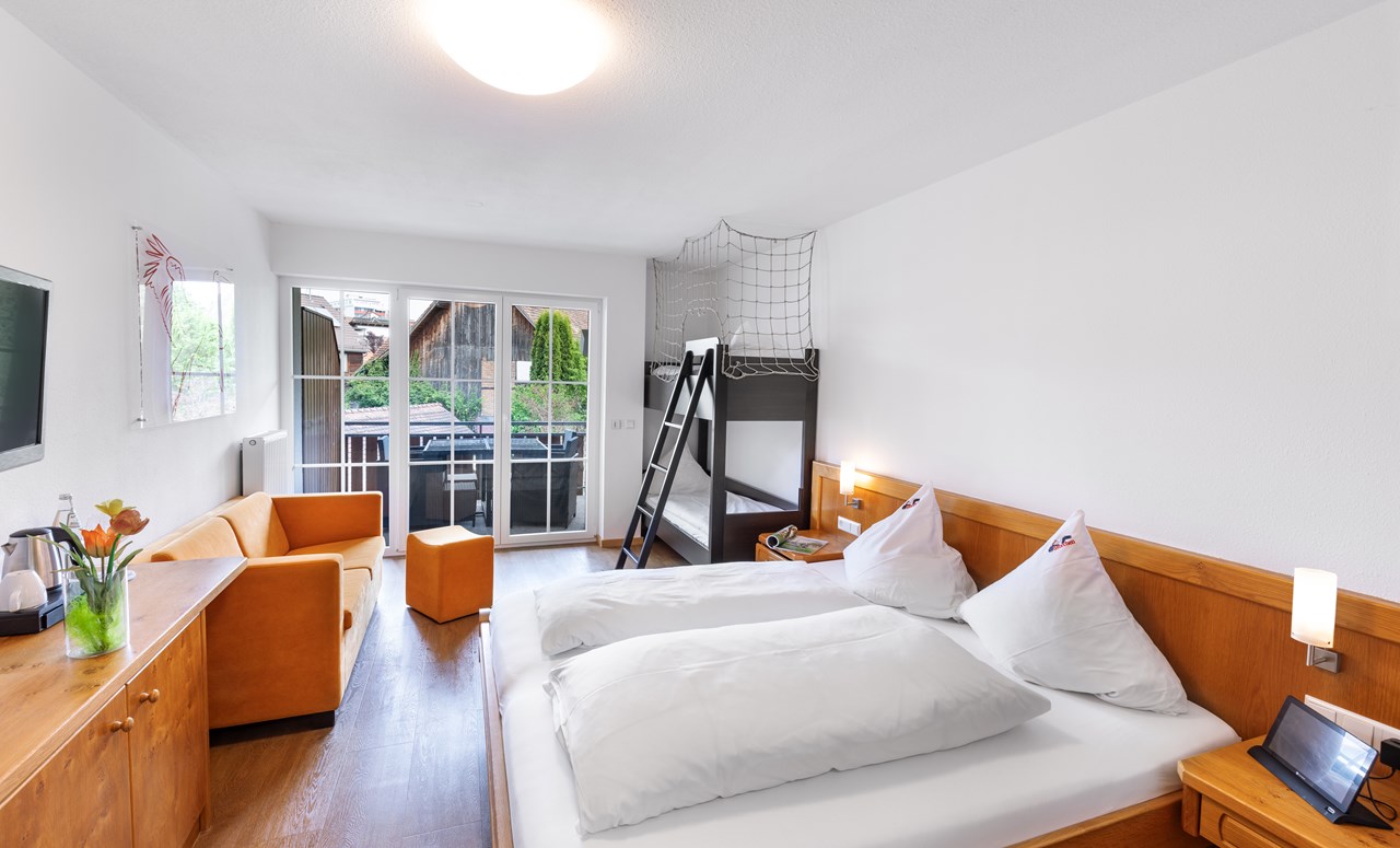 Bodensee Hotel Storchen  Zimmerkategorien Familienzimmer Standard