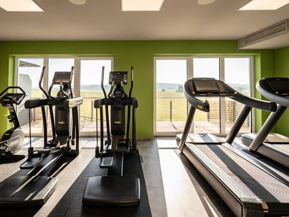 Hundehotel - Ofterschwang - Fitness im 3. Obergeschoss mit Bergblick - Das Weitblick Allgäu