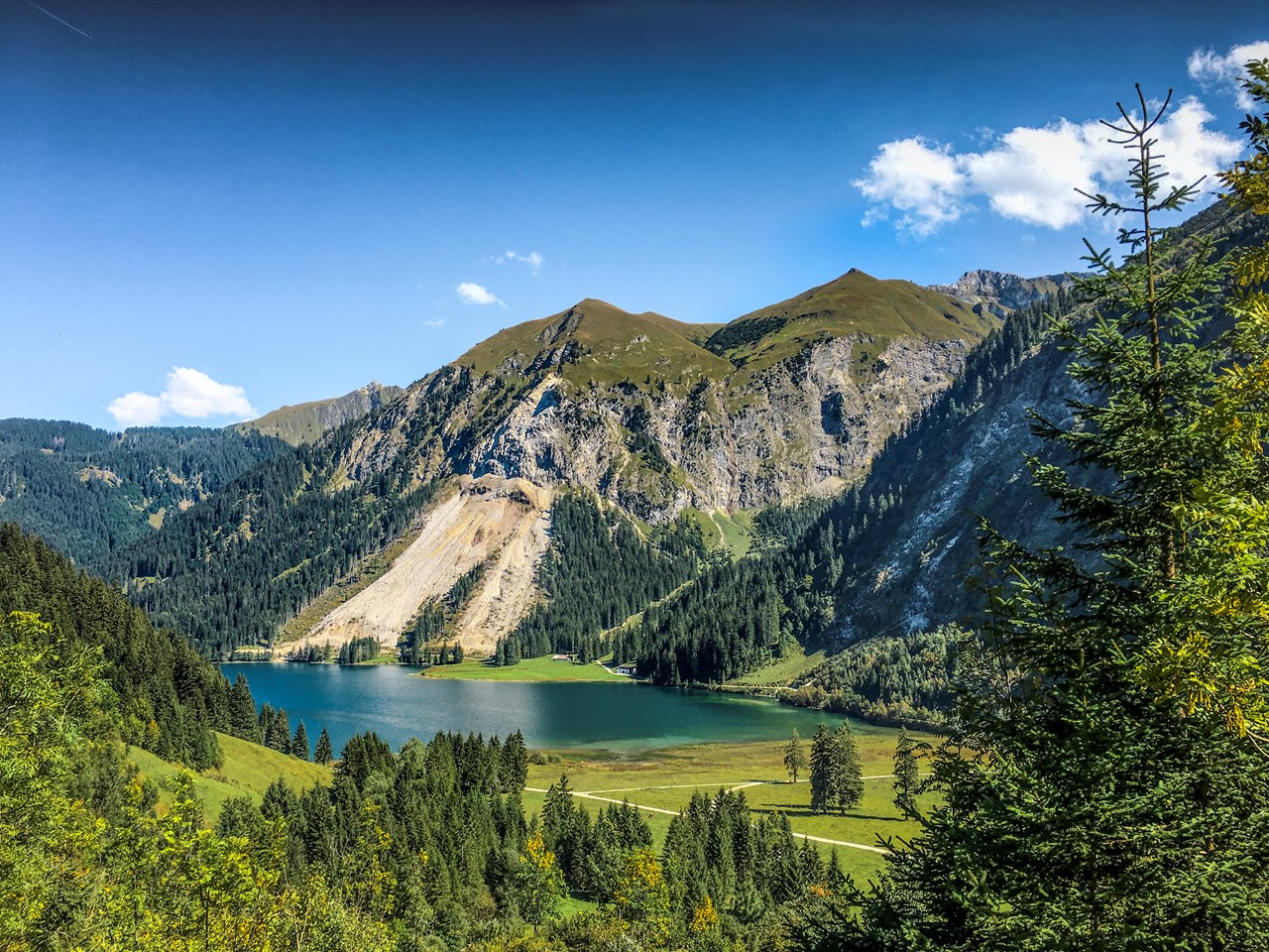 Panoramahotel Oberjoch Ausflüge mit Hund Unsere Bergseenwunder