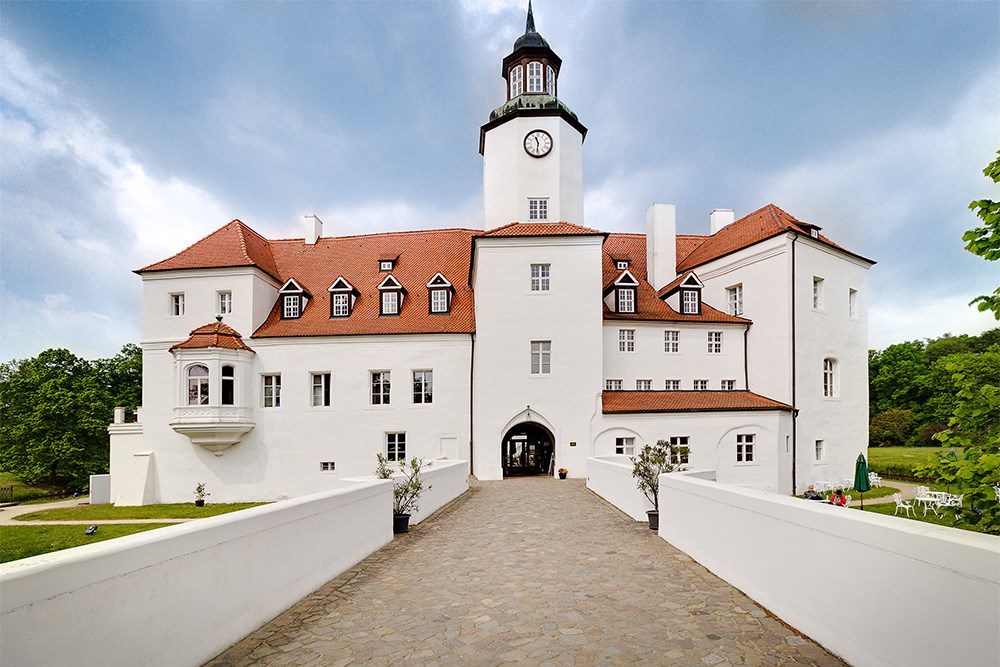 Schlosshotel Fürstlich Drehna Hotel für den Urlaub mit Hund in Luckau