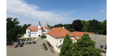 Hundehotel - Brandenburg Süd - Schloss und Amtshaus (rechts) - Schlosshotel Fürstlich Drehna