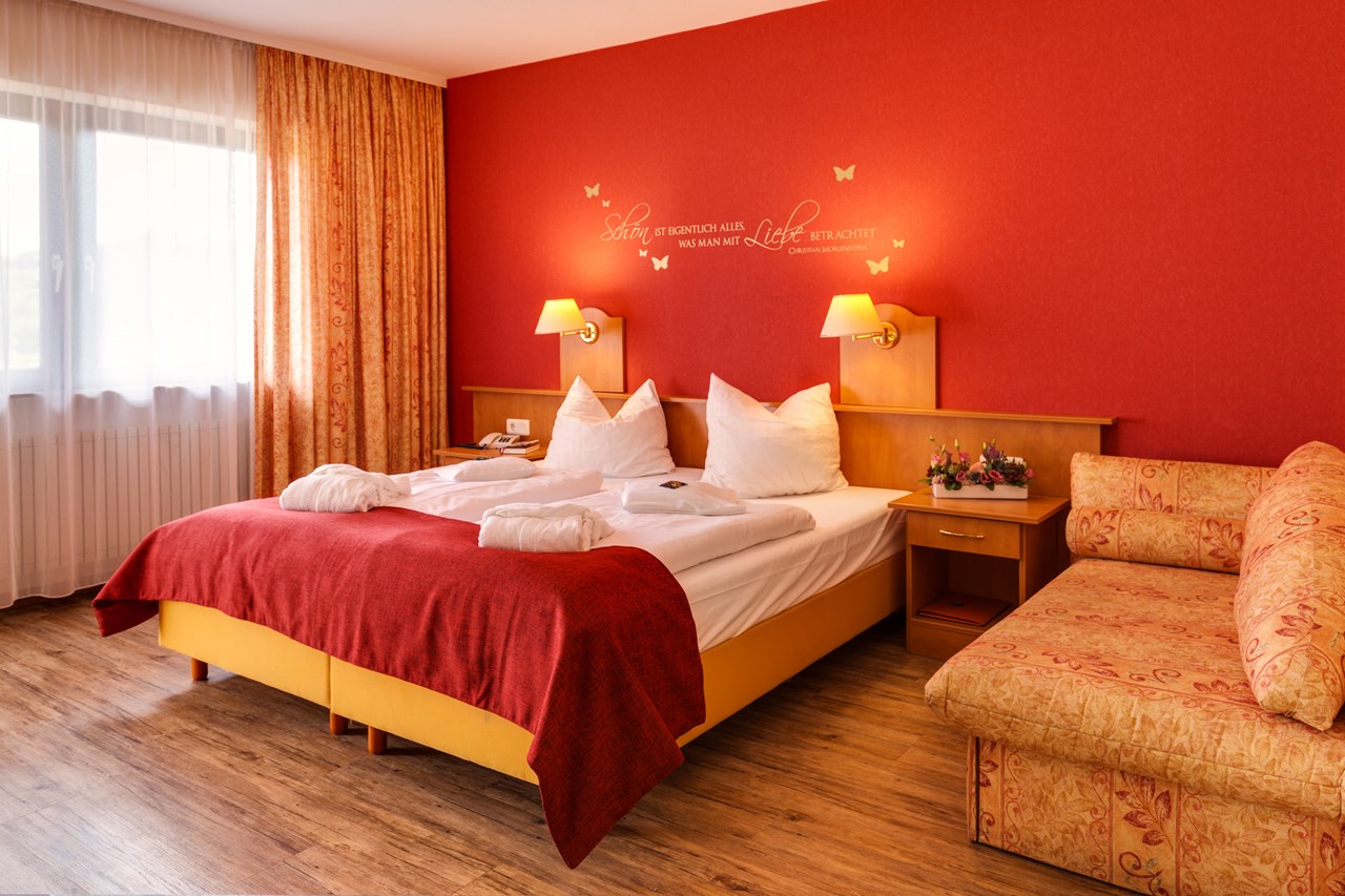 Hotel "Die kleine Blume" Zimmerkategorien Doppelzimmer Kat. 1