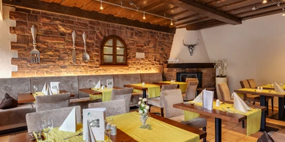 Hundehotel - Unterkunftsart: Hotel - Dackenheim - Restaurant & Frühstücksraum - Hotel "Die kleine Blume"