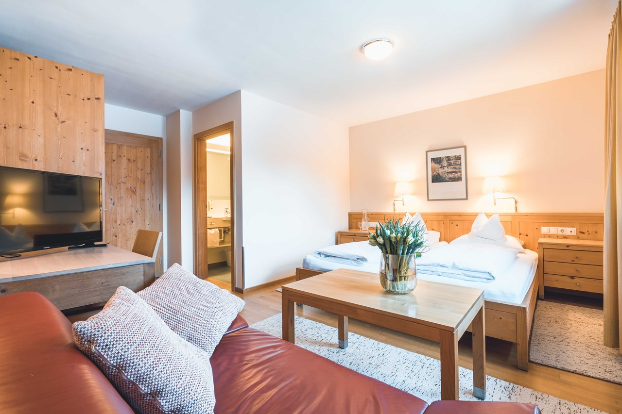 Felbermayer Hotel & Alpin Spa Montafon**** Zimmerkategorien Comfort Zimmer "Arnica" ohne Balkon 2 Personen | ca. 21 m² 