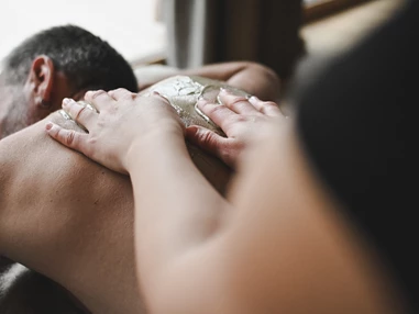 Urlaub-mit-Hund: Wiesenhof Garden Resort  - Wasser | Wellness