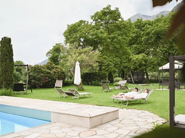 Urlaub-mit-Hund: Wiesenhof Garden Resort  - Haus | Umgebung, Wasser | Wellness