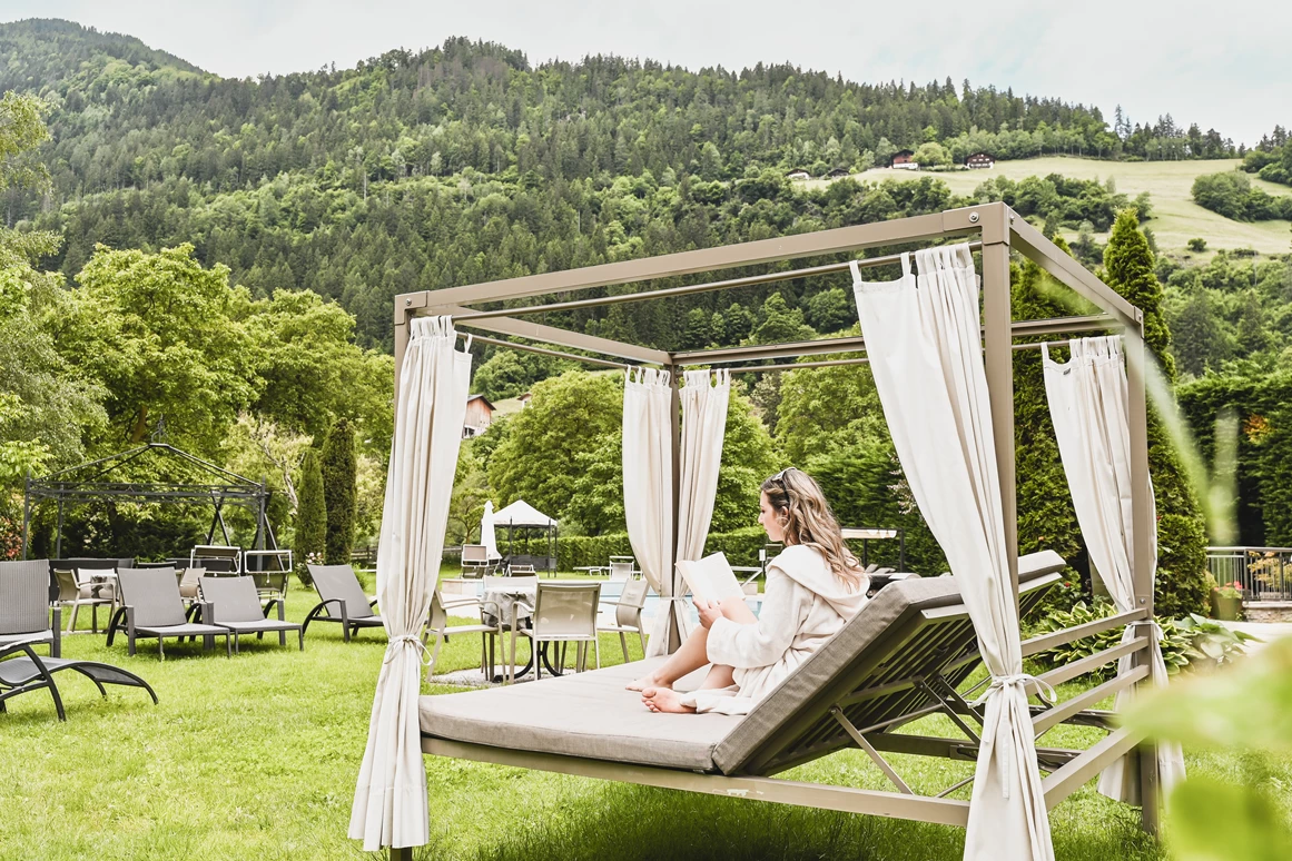 Urlaub-mit-Hund: Wiesenhof Garden Resort  - Haus | Umgebung, Wasser | Wellness