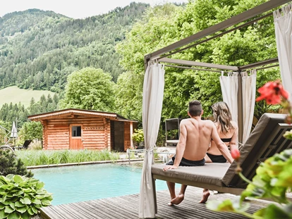 Hundehotel - Pools: Schwimmteich - Wiesenhof Garden Resort