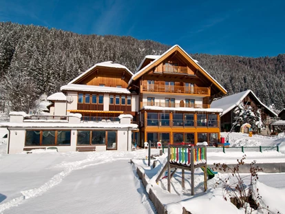 Hundehotel - Doggies: 3 Doggies - Hundehotel_nawu_apartments_Winterurlaub_Skiurlaub_Nassfeld_Hermagor_Presseggersee - nawu apartments & Restaurant