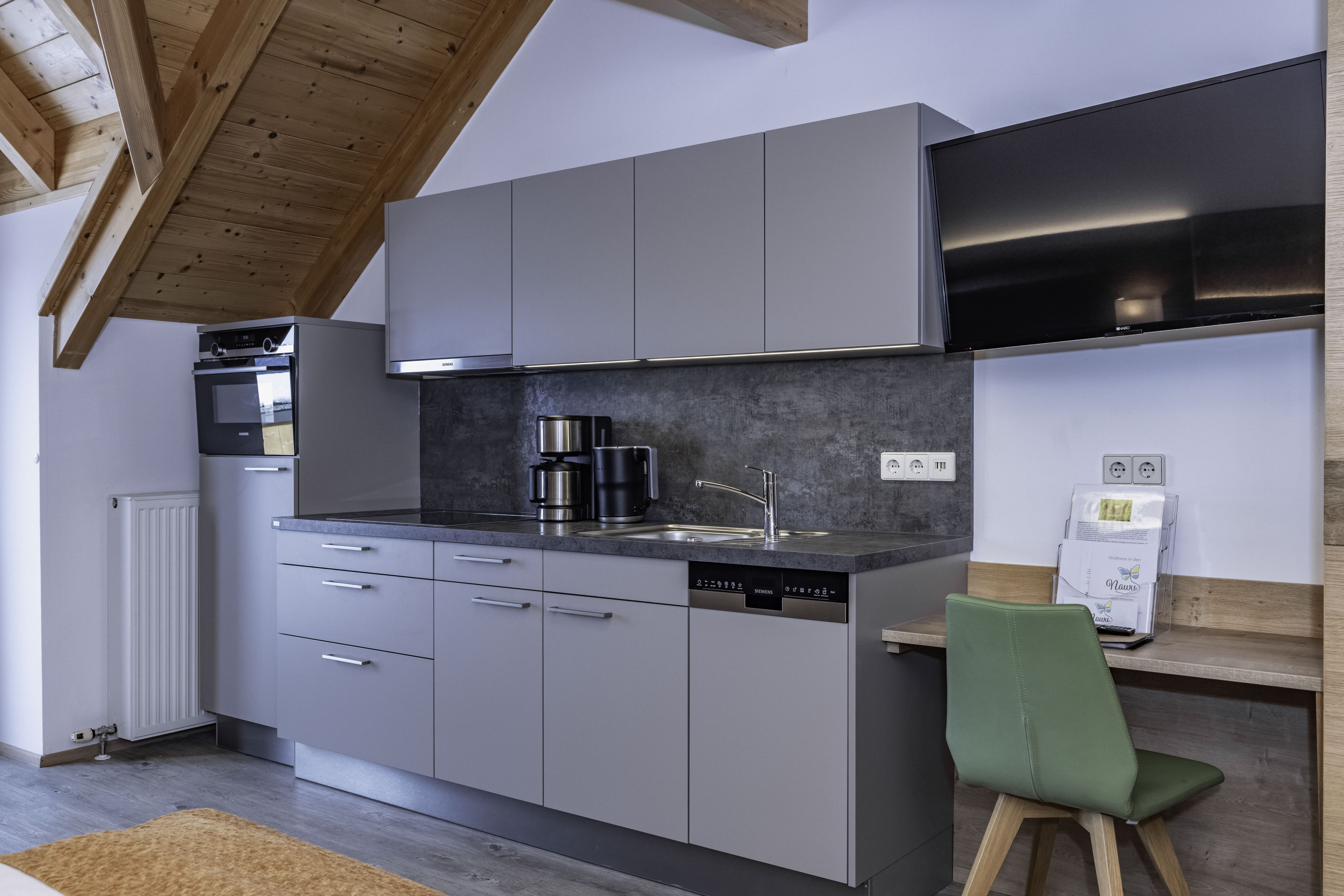 Urlaub-mit-Hund: nawu_apartments_Apartment Sonnenröschen_Admiral_Küche - nawu apartments & Restaurant